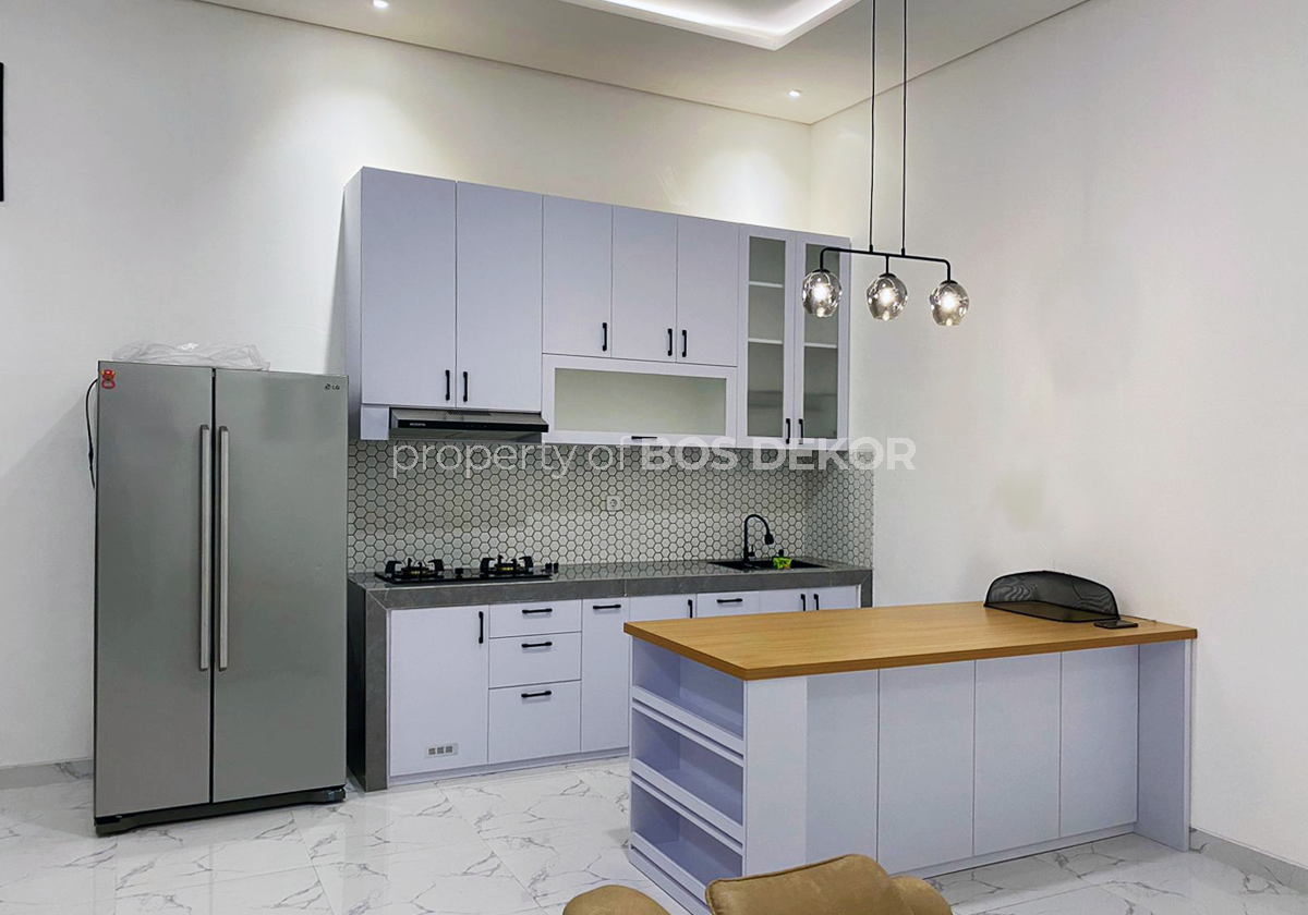 Thumbnail Kitchen With Island 2